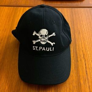 Brand new St. Pauli Hat *Original Merch from the legendary German soccer club